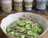 Foto del passaggio 5 della ricetta Insalata di cetrioli e cipolle alla piemontese