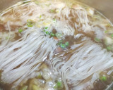 Foto del paso 4 de la receta: Sopa de pescado con Tallarines de arroz