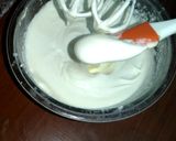 A picture of step 5 of IGLOO style Mango icecream.