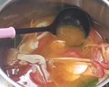 A picture of step 7 of Thai Tom Yum Goong Soup 冬陰功湯.
