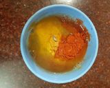 A picture of step 2 of Matar Murg Tahiri.