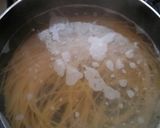 Foto del paso 3 de la receta: Fideos con champiñón y pollo a la crema