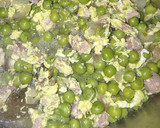 Foto del paso 7 de la receta: Guiso de guisantes con jamón y huevo