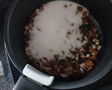 Une image de l'étape 2 de Glace aux amandes caramélisées ou amandes effilées sans œufs 😋.