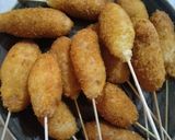 Foto langkah ke 4 dari resep Corndog sosis.