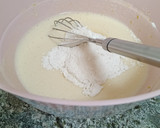 Foto del paso 3 de la receta: Mini magdalenas de naranja