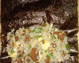 รูปขั้นตอนการทำที่ 3 ของ คิมบับข้าวผัดหนังไก่กรอบ | Crispy Chicken Skin Fried Rice Kimbap