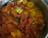 A picture of step 1 of Gajar tomato soup.