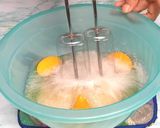 Foto langkah ke 3 dari resep PUTU AYU PELANGI 2 TELUR SAJA,ENAK DAN LEMBUT.