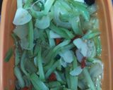 Foto langkah ke 4 dari resep Tumis labu siam kikil.