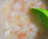 Foto langkah ke 4 dari resep Bubur Sop Telur Ayam Kampung (MPASI 6+).
