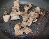 Foto del paso 3 de la receta: Wrap🌯de berenjenas tatemadas🌮, carne de cerdo🍖 y aderezo de yogur🍆🥙🥩