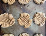 A picture of step 6 of Brown Butter peanut butter cookies.