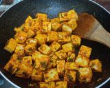 A picture of step 7 of Shahi paneer.