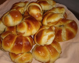 Foto del paso 9 de la receta: Medialunas