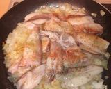 Foto del paso 3 de la receta: Calamar encebollado con guarnición de plátano frito