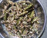 A picture of step 5 of Beans with Sesame Seeds.