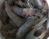 A picture of step 1 of Steam Shrimps.