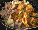 A picture of step 3 of Chicken Bharta.