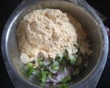 A picture of step 5 of Sindhi style gram flour Pakode or bhajiya.