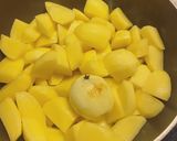 A picture of step 2 of Potato Stew with Smoked Herring and Cream.
