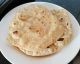 A picture of step 4 of Paratha egg roll.