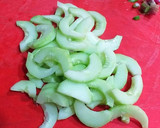 Foto del paso 4 de la receta: Boquerones en escabeche Urrutia de pepinos, alcaparras y aceto