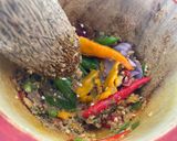 A picture of step 2 of Northern Thai Bamboo Shoot Curry.