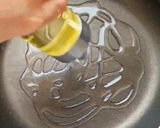 A picture of step 1 of Scrambled Eggs with Spinach.