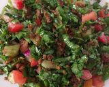 A picture of step 2 of Local lettuce salad.