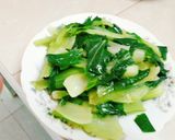 Hình bước làm 1 của món Tôm thịt kho tàu với cải luộc