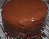 Foto langkah ke 4 dari resep Black Forest Cake 4 telur (loyang bulat 18 cm).