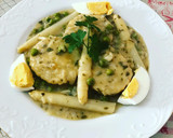 Foto del paso 8 de la receta: Merluza en salsa al vino blanco