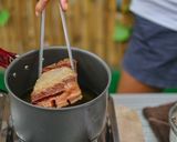 รูปขั้นตอนการทำที่ 11 ของ หมูกรอบ วิธีทำ ให้ เนื้อนุ่ม หนังฟู กรอบ