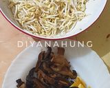 Foto langkah ke 1 dari resep Dadar Telur Cah Tauge & Jamur Siangku/Hioko.