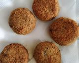A picture of step 9 of Crunchy Walnut-Sprouts Cutlet.