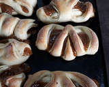 Foto del paso 10 de la receta: Facturas caseras rellena de dulce de leche