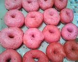 Foto langkah ke 9 dari resep Donat Buah Naga.