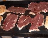 Foto del paso 3 de la receta: Sándwich de bife de chorizo a la chapa