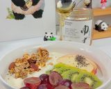 Foto langkah ke 2 dari resep Yogurt Bowl.