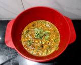 A picture of step 4 of Soyabean and Lauki curry.