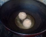 A picture of step 11 of Veg  rice  with soya paneer ball.