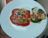 A picture of step 3 of Bell pepper fried eggs.