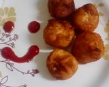 A picture of step 8 of Cheese chilli bombs.