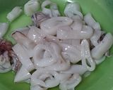 Foto langkah ke 1 dari resep Cumi Saus Asam Manis.