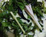 Gambar langkah 3 resipi Masak Lemak Cili Api Keli Salai Campur Pucuk Paku.