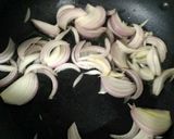A picture of step 2 of Chanya tonak dry peas curry.