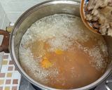 Foto langkah ke 2 dari resep Sop tetelan bakso sayur.