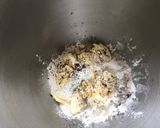 Une image de l'étape 3 de Pâte brisée au rhum et vanille.
