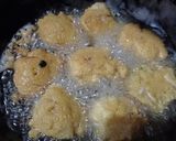 A picture of step 4 of Egg pakorey.